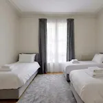 3Br Berri Champs Elysees